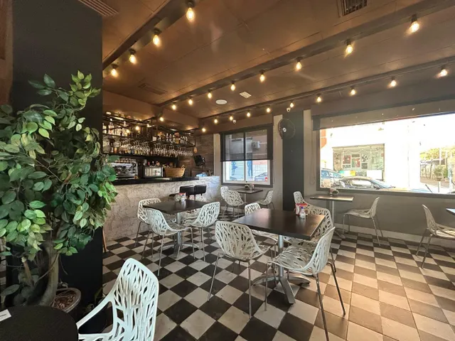 Negocio 140m² en alquiler - Club nautico — 11