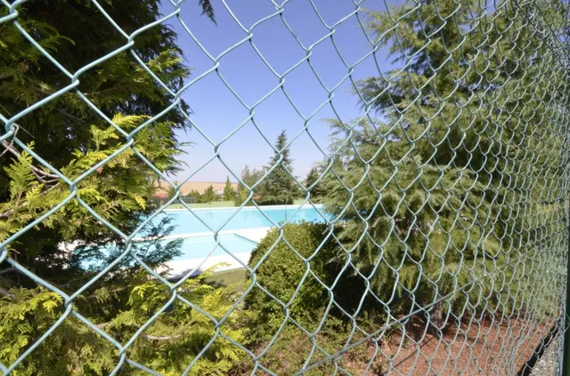 Urbis te ofrece un terreno Urbano en venta en Carrascal de Barregas zona URB. PEÑASOLANA, Salamanca. — 18