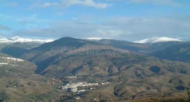 CASA CON VISTAS IMPRESIONANTES EN CADIAR, ALPUJARRA GRANADINA — 3