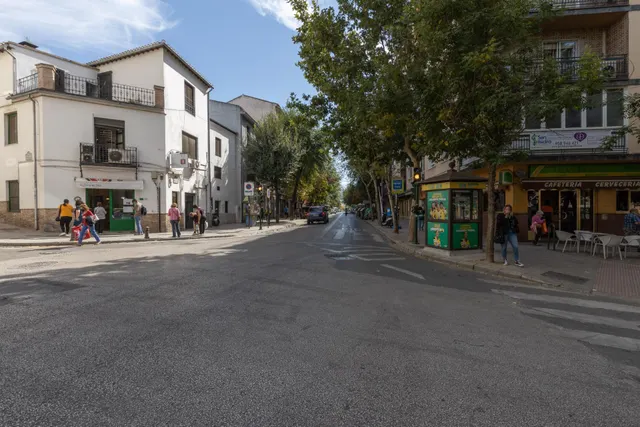 OPORTUNIDAD DE VENTA DE PISO EN ZONA ANCHA DE CAPUCHINOS — 7