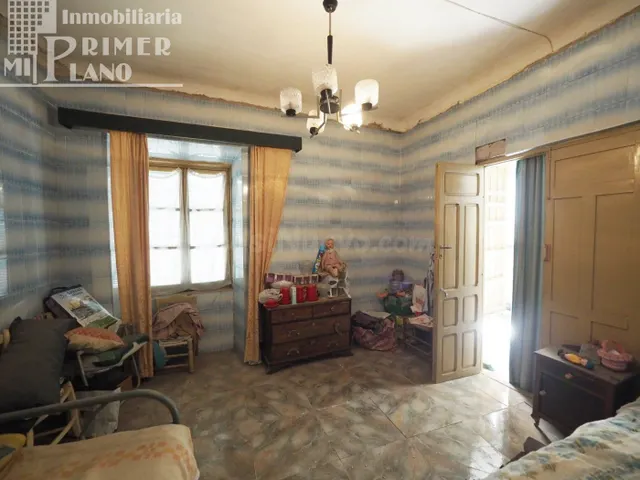 *Casa para reformar o derribar en el centro con 196 m2, por  - foto 5