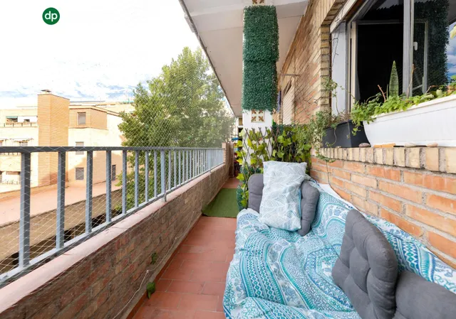 En Venta Piso de 4 dormitorios con ascensor, ideal para reformar a tu gusto. — 13
