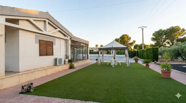 MATOLA: Chalet de 420 m2 en Planta Única | Parcela SEGREGABL