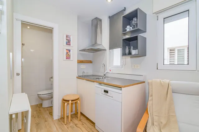 OPORTUNIDAD EN ALQUILER DE ESTUDIO EN CAMINO DE RONDA — 9