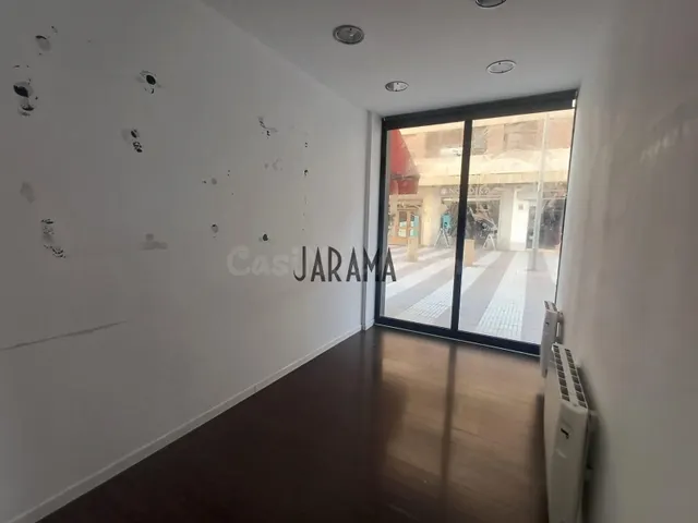 LOCAL COMERCIAL EN EL CENTRO DE TUDELA — 4