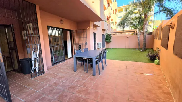Bajo de dos dormitorios y con una espectacular terraza– Larga temporada” — 12