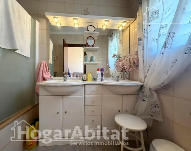 CHALET CON PISCINA, GARAJE Y TERRAZA — 45