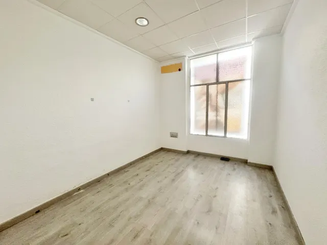 LOCAL COMERCIAL ESQUINA EN ELDA, ZONA MURILLO — 7