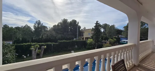 Chalet en venta en Olocau en Urbanización Pedralvilla. — 47