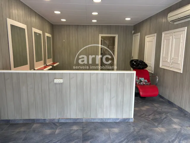 LOCAL COMERCIAL - PREMIA DE MAR — 8