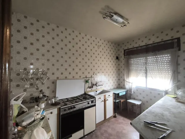 Amplia Casa en Noblejas - Oportunidad Única por €180,000 — 10
