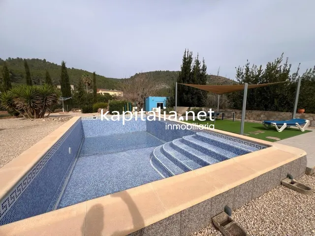 Chalet a la venta en l'Olleria — 8