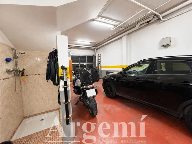 Casa adosada en venta en Montcada i Reixac — 27