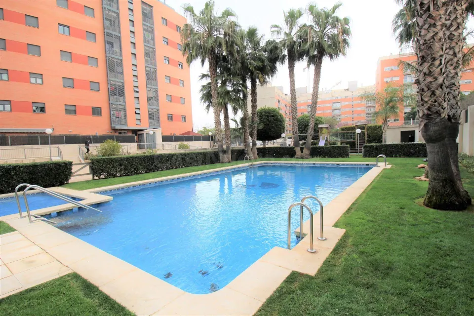 VIVIENDA EN RESIDENCIAL DE NUEVA BENICALAP CON GARAJE Y TRASTERO