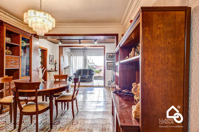 VENTA CASA EN IGUALADA ZONA CENTRO TERRAZA, GARAJE Y JARDÍN!
