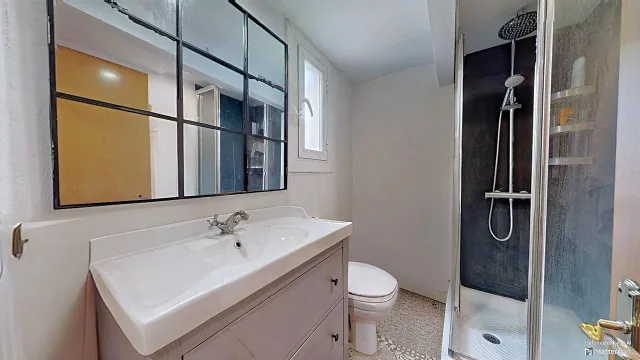 REFORMADO CON ENCANTO EN RAMBLA DEL POBLENOU – 6ª PLANTA SIN ASCENSOR — 6