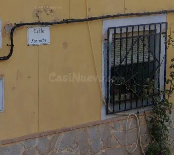 SE VENDE piso OKUPA en C Sorroche 30 de Turre - foto 2