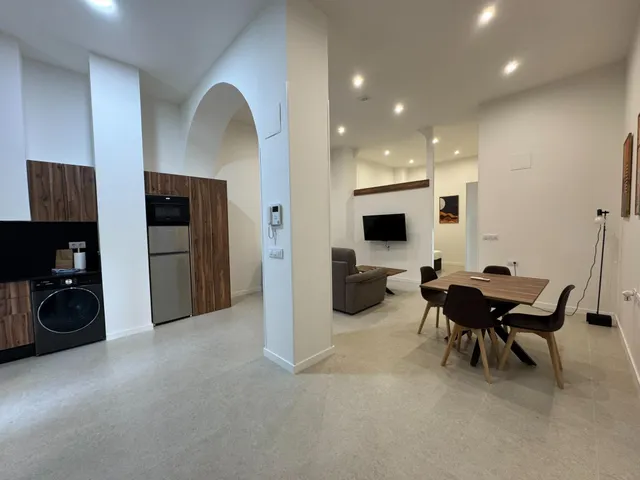 Estudio en el centro de denia en alquiler anual, con posibilidad de añadir un segundo dormitorio (pregunte las opciones) — 7