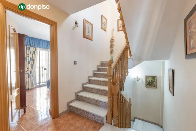 Casa independiente a 5 minutos de Granada en buen estado para entrar a vivir — 44