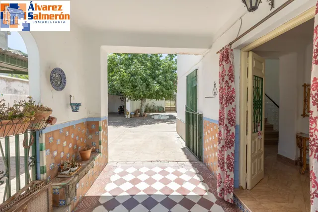 Casa con gran solar — 45
