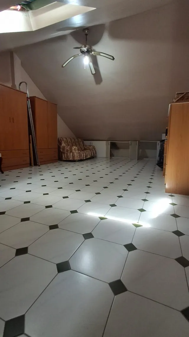 PARA LOS QUE BUSCAN ESPACIO — 9