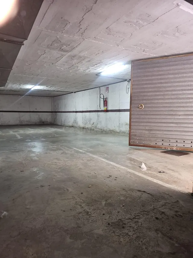🚗 Plaza de parking en Av. Francesc Macià — 3