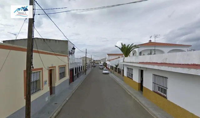 Venta casa en La Roca de la Sierra (Badajoz) - foto 2