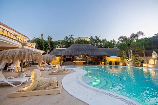Exclusiva villa de lujo con diseño único en Sotogrande Alto  - foto 4