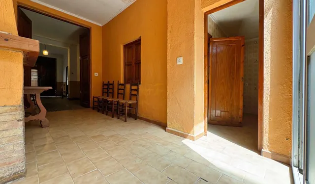 Casa de pueblo con gran potencial en el centro de Pego — 8