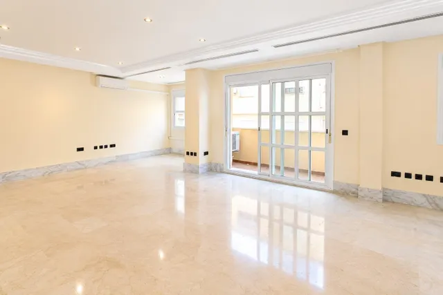 OFICINA DE 110 M2 CON GARAJE Y POSIBILIDAD DE CAMBIO DE USO A VIVIENDA EN ARROYO DE LA MIEL – BENALMÁDENA — 8