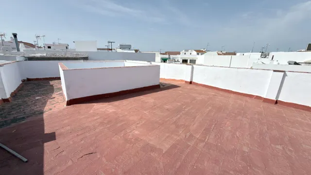 LOCAL COMERCIAL EN CONSTRUCCIÓN EN EL CENTRO DE LEPE (HUELVA) — 32