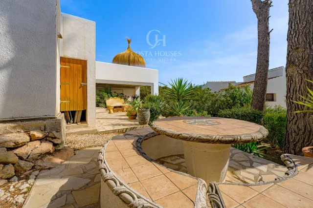 VILLA BRISA MORAIRA · MAR, LUZ Y ESENCIA MEDITERRANEA EN LA  - foto 5