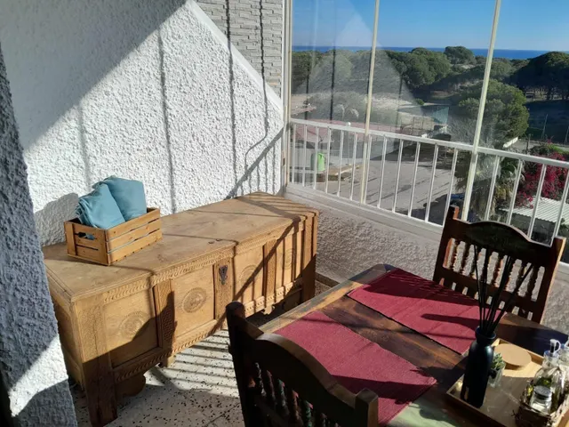 ESPECTACULAR VIVIENDA FRENTE A LA PINADA, RODEADA DE VEGETACIÓN — 6
