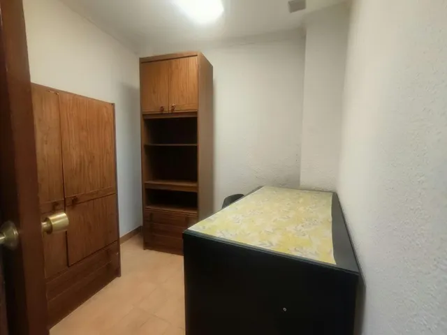 Estupendo local en realejo, muchas opciones de negocio!!! — 7