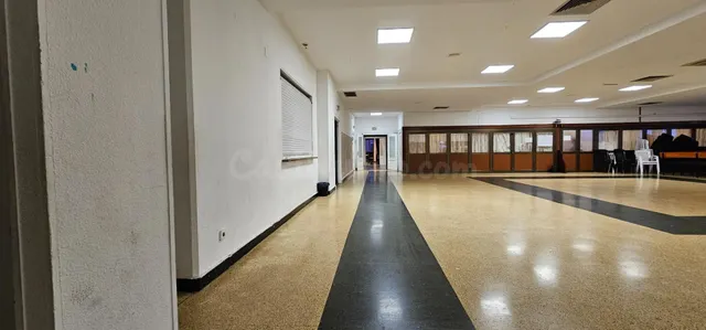 Local comercial 732m² en venta - Cazoña-Albericia-Alisal - foto 2