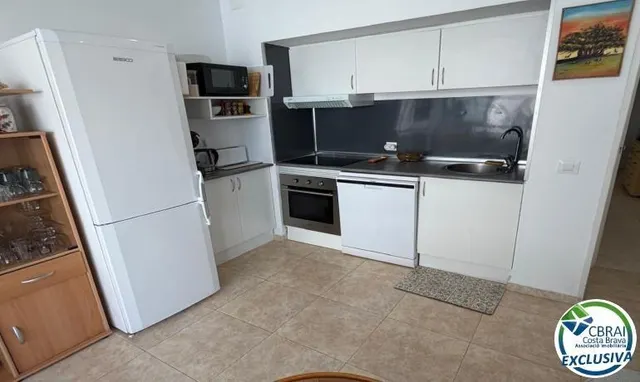 Piso de una habitación a 50 m de la playa — 19