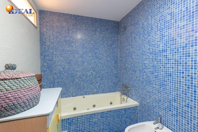 Espacio, confort y calidad: magnífica vivienda unifamiliar adosada — 40