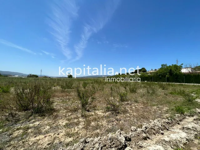 Terreno en venta en Agullent — 2