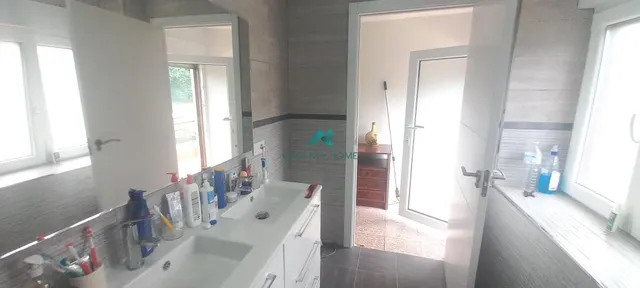 Se vende casa independiente en Hoz de Anero — 46