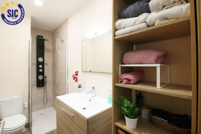 AMPLIA VIVIENDA REFORMADA DE 4 habitaciones CON ASCENSOR EN TORRENT — 16