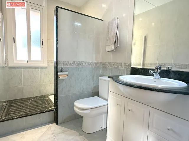 ¡CHALET ESQUINERO CON PISCINA PRIVADA Y VISTAS AL MAR EN EL MAS MEL! — 38