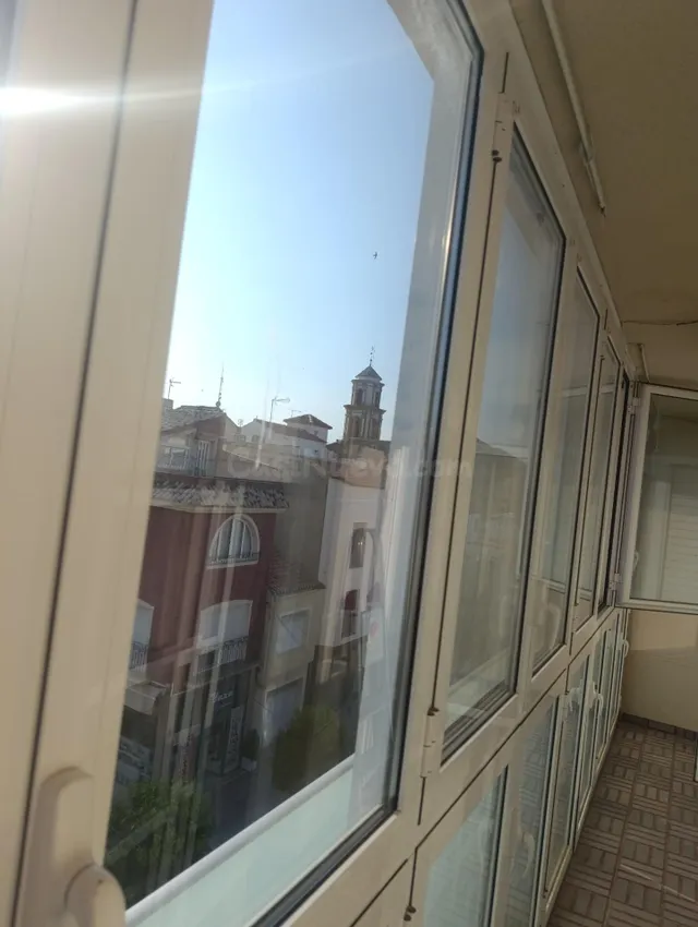 “Amplio piso con vistas despejadas en Gran Vía de Bullas” — 4