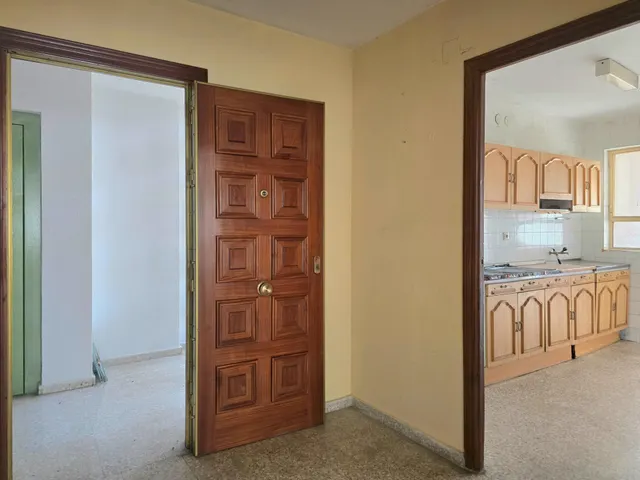 Luminoso piso  con ascensor en el Zaidín, ¡ideal para inversores! — 7