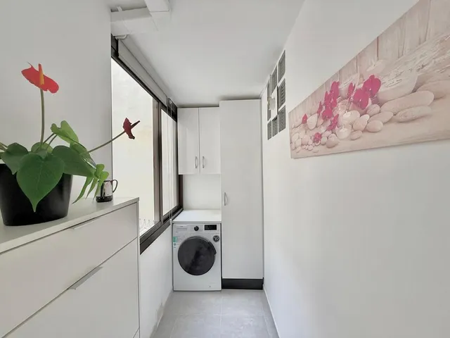 Apartamento de 2 dormitorios con terraza, piscina y garaje privado en las rampas, Fuengirola — 6