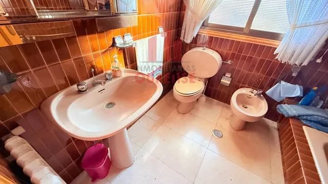 CASA TRADICIONAL DE PIEDRA CON GRAN PARCELA Y ANEXOS EN ABAVIDES (OURENSE) — 23