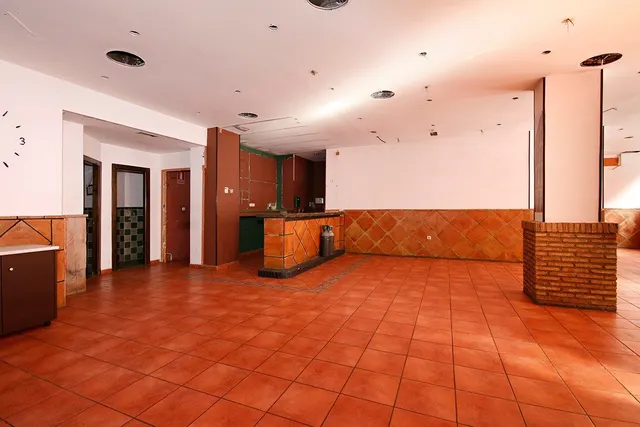¡Oportunidad! Local comercial uso de Restaurante. — 5