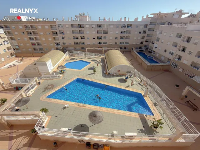 Encantador Ático con increíble diseño, nuevo a estrenar + 2 piscinas comunitarias — 5