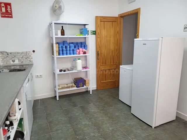 Amplio Local Comercial en San Miguel de Salinas por €125,000 - foto 5