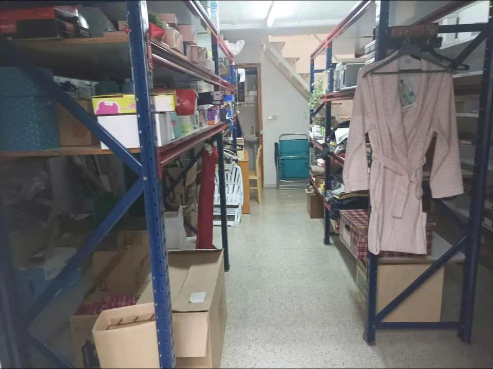 SE ALQUILA LOCAL COMERCIAL EN ELCHE ZONA RAVAL PUERTAS COLORADAS