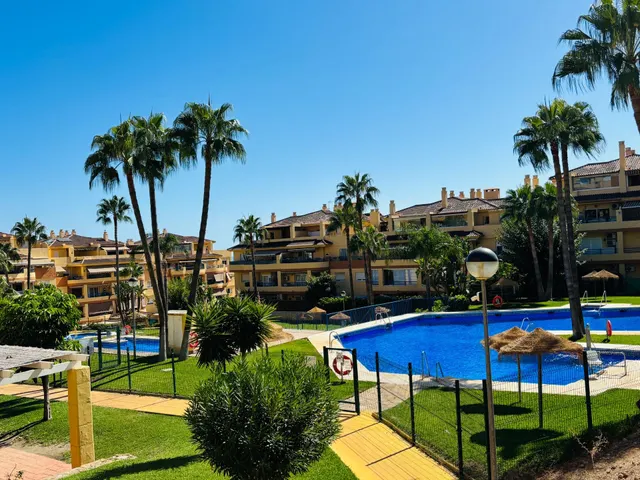 Estupendo piso 4 dormitorios planta baja con grandes terrazas en pinillo (Torremolinos) — 43